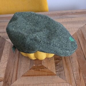 Green Herringbone Flat Cap with Embroidered Logo Tweed Wool Blend Scotland